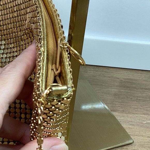 Gold Shimmering Chainmail Evening Bag - Picture 6 of 9